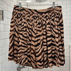 NWT JCREW zebra pattern pleated skirt | Size 10